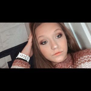 Meet your Posher, Kylee